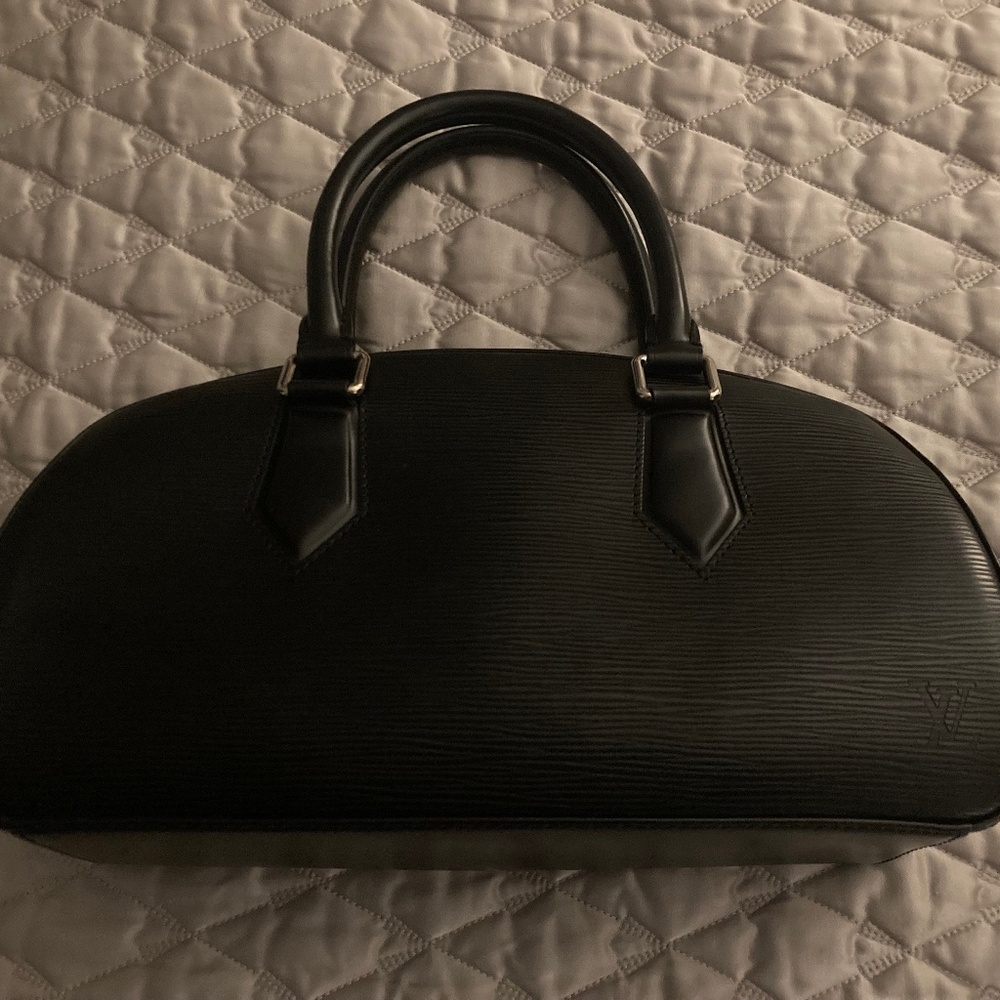 Authentic Louis Vuitton Jasmin